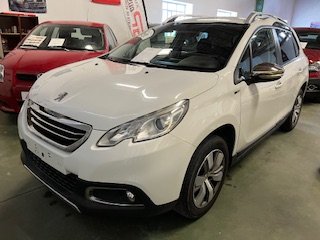 PEUGEOT 2008 Style 1.6 BlueHDi