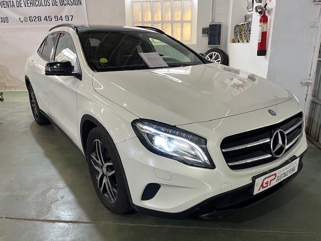 MERCEDES-BENZ GLA 200 CDI SENSATION