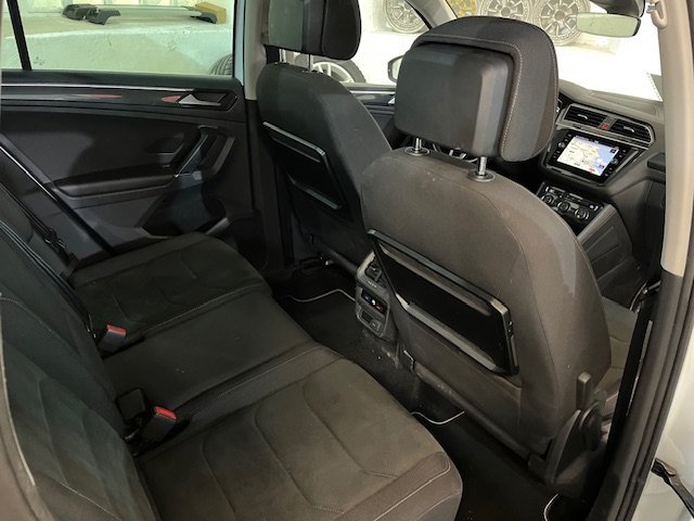 VOLKSWAGEN TIGUAN 2.0 R-LINE