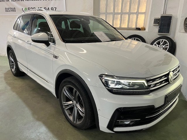 VOLKSWAGEN TIGUAN 2.0 R-LINE