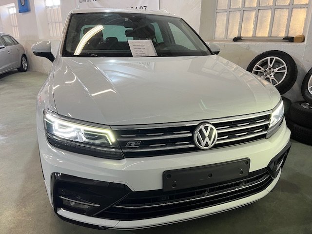 VOLKSWAGEN TIGUAN 2.0 R-LINE