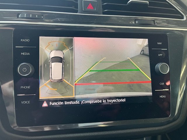 VOLKSWAGEN TIGUAN 2.0 R-LINE