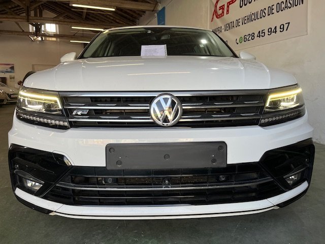 VOLKSWAGEN TIGUAN 2.0 R-LINE