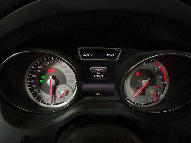 MERCEDES-BENZ GLA 200 CDI SENSATION