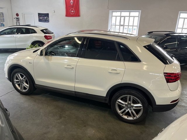 AUDI Q3 S-LINE 2.0 TDI