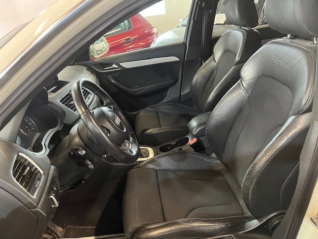 AUDI Q3 S-LINE 2.0 TDI