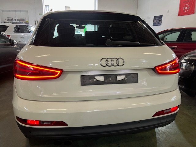 AUDI Q3 S-LINE 2.0 TDI