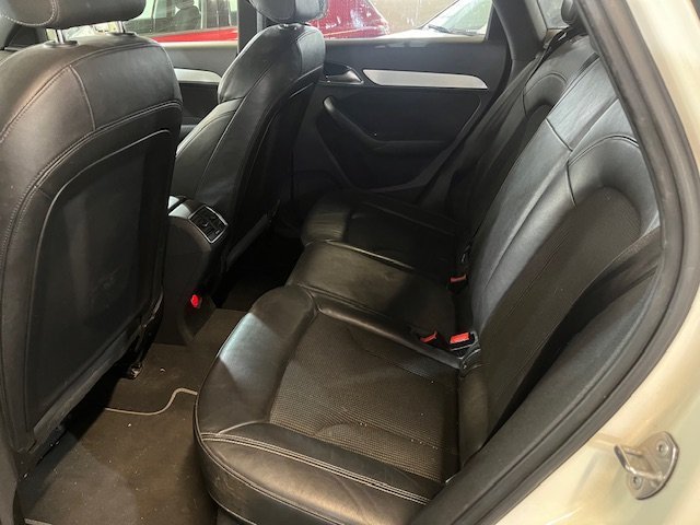 AUDI Q3 S-LINE 2.0 TDI