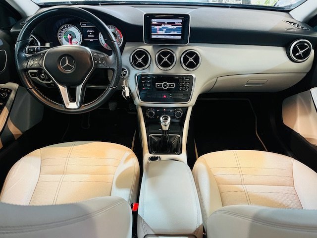 MERCEDES-BENZ Clase A 180 CDI URBAN