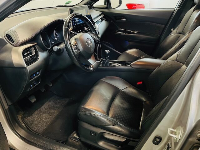 TOYOTA C-HR 1.2 T STYLE