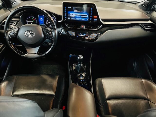 TOYOTA C-HR 1.2 T STYLE